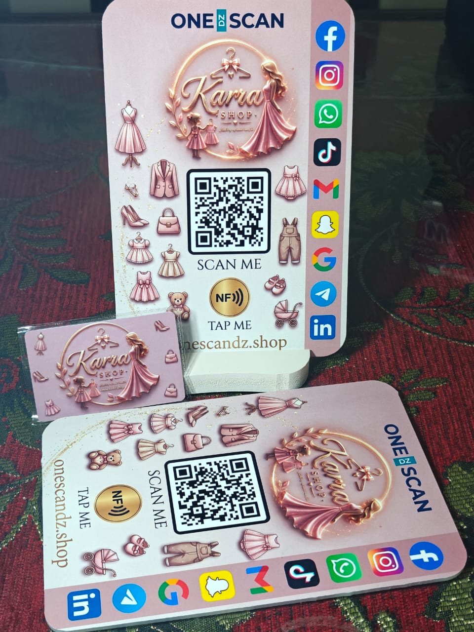 بطاقات NFC و QR الذكية من One Scan DZ | بطاقة واحدة تجمع كل حساباتك وروابطك